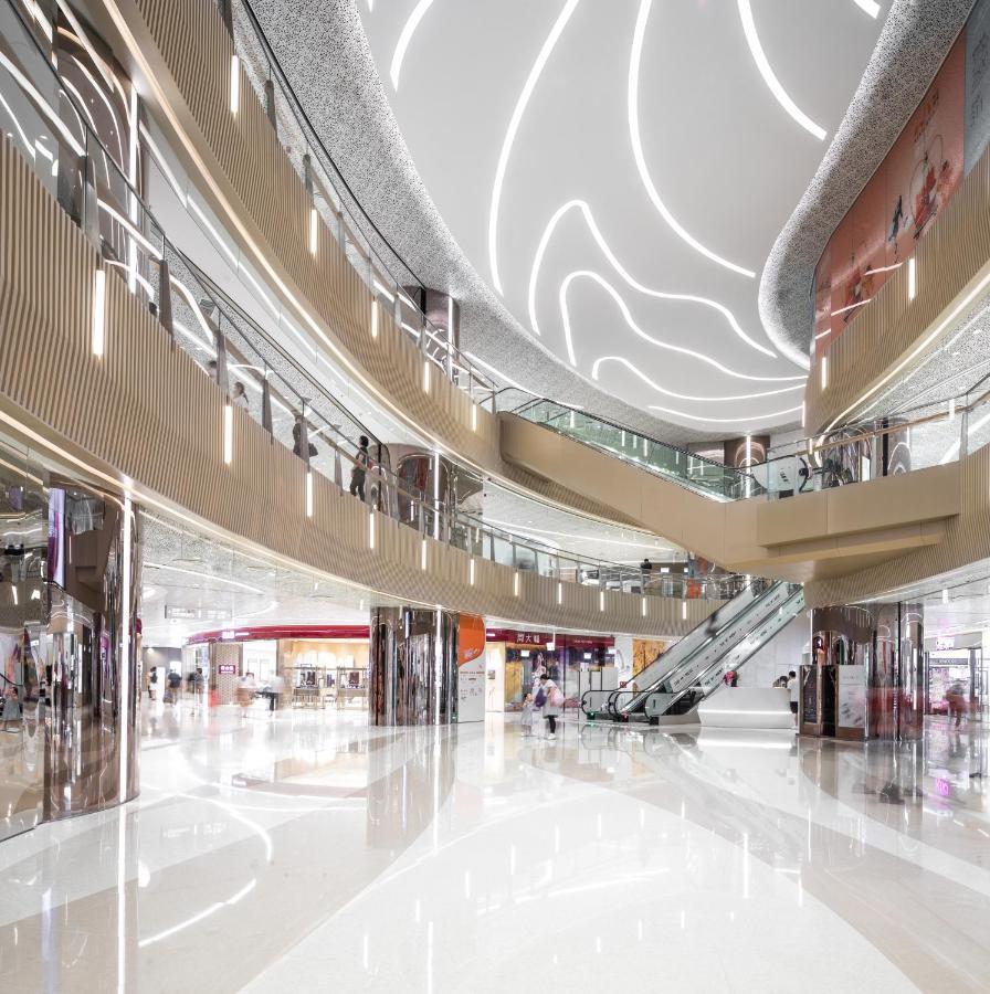 Nina Hotel Tsuen Wan West Hong Kong Esterno foto Interior of the mall