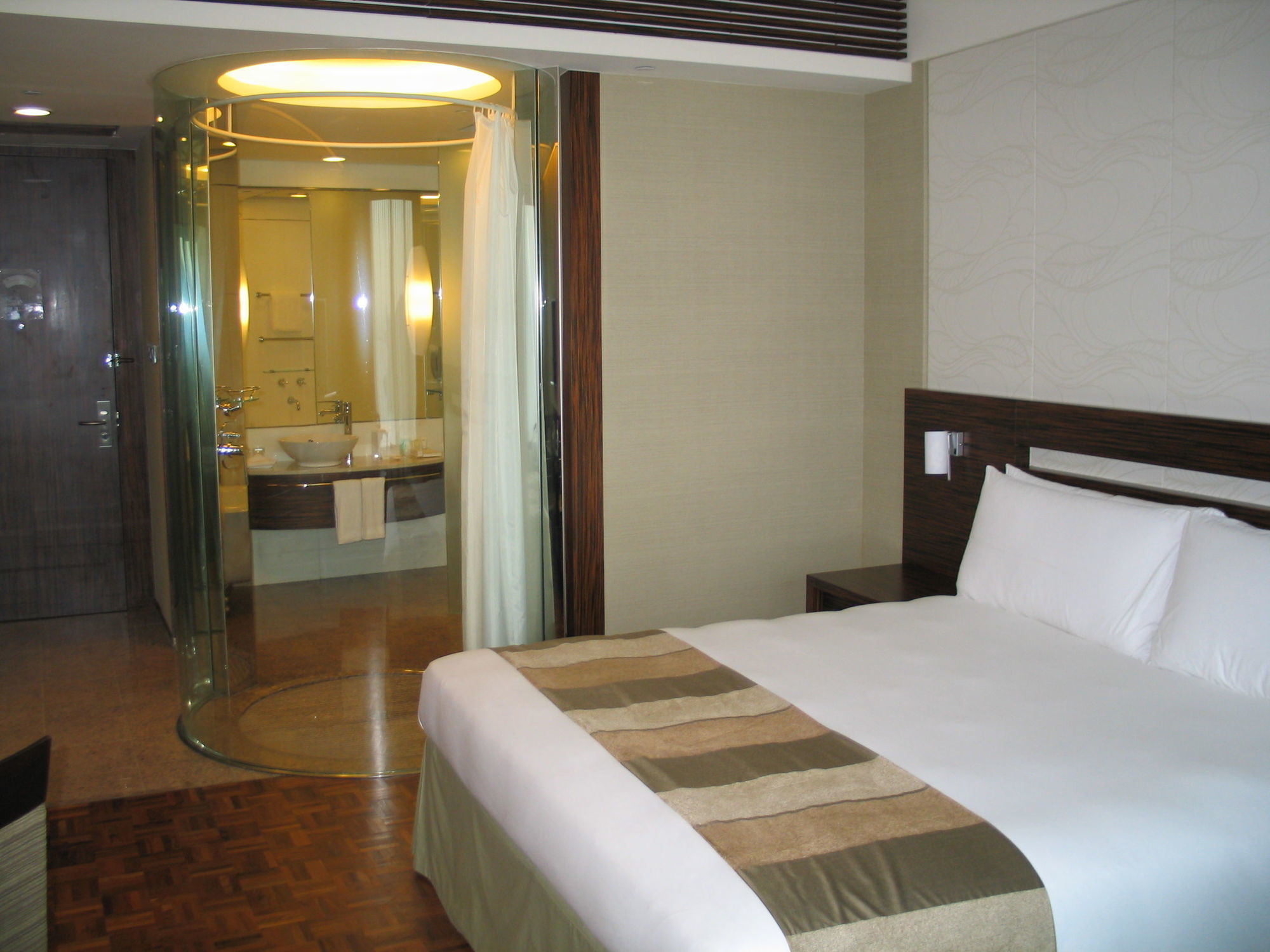 Nina Hotel Tsuen Wan West Hong Kong Esterno foto A room at the hotel