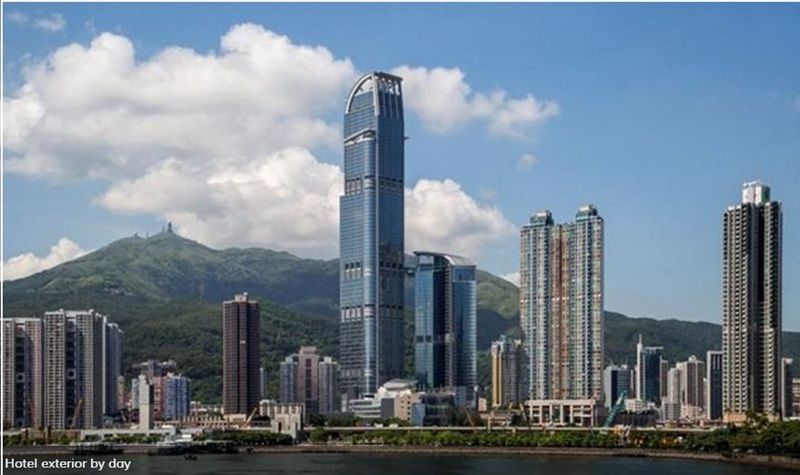 Nina Hotel Tsuen Wan West Hong Kong Esterno foto View of the complex from Victoria Harbour