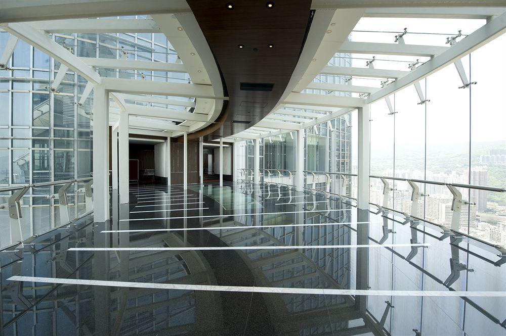 Nina Hotel Tsuen Wan West Hong Kong Esterno foto The Skywalk